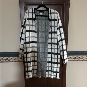 Picadilly Fashion Black and White Geometric Cardigan Sweater
